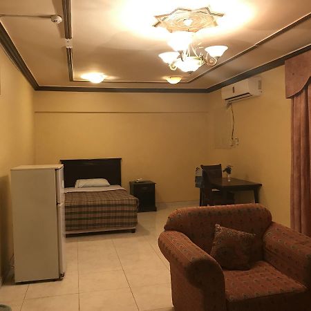 Al Musafer Hotel Riyadh Riadh Exterior foto