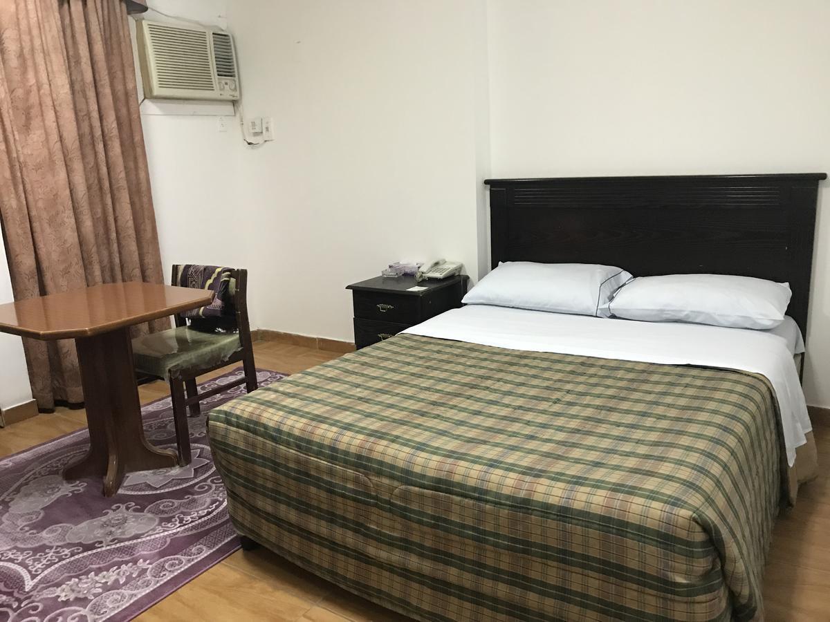 Al Musafer Hotel Riyadh Riadh Exterior foto