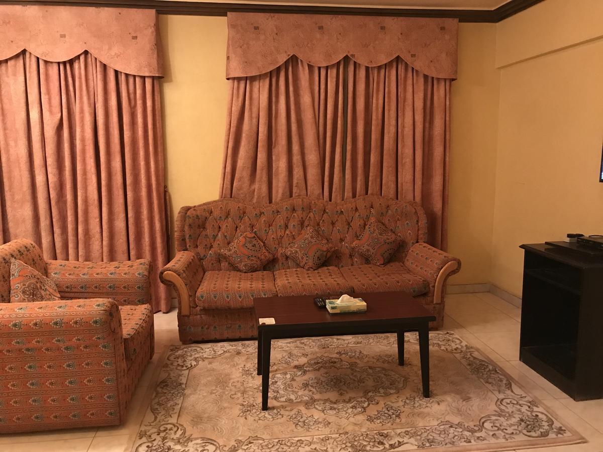 Al Musafer Hotel Riyadh Riadh Exterior foto
