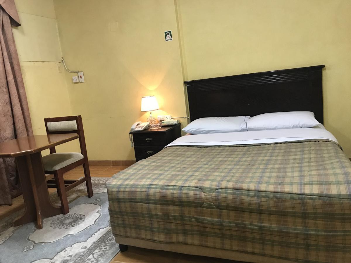 Al Musafer Hotel Riyadh Riadh Exterior foto